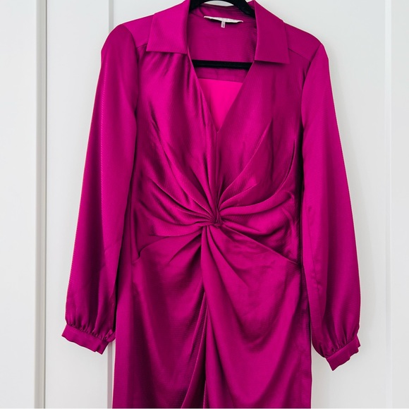 NWOT TRINA TURK Anne Front Twist Dress BERRY IN LOVE, Size 4 - Picture 4 of 7